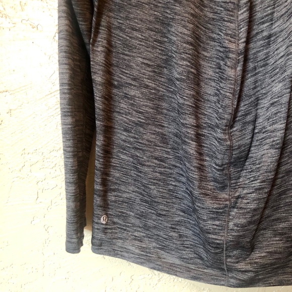 Lulu Lemon loose layering top - Picture 5 of 5